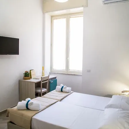 Borgo Angioino فندق مبيت وإفطار