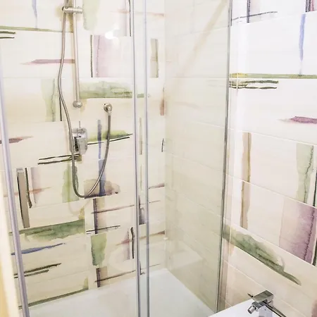 Borgo Angioino فندق مبيت وإفطار