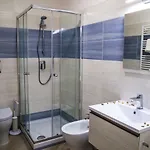 לינה וארוחת בוקר Borgo Angioino נאפולי