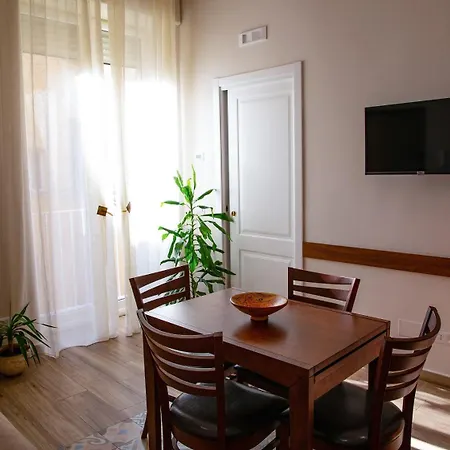Borgo Angioino 3* נאפולי