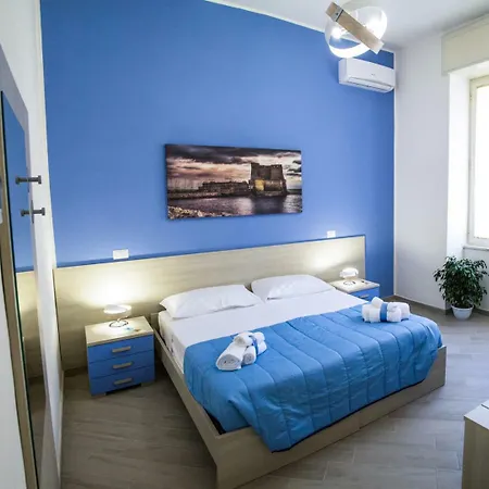 לינה וארוחת בוקר Borgo Angioino 3*
