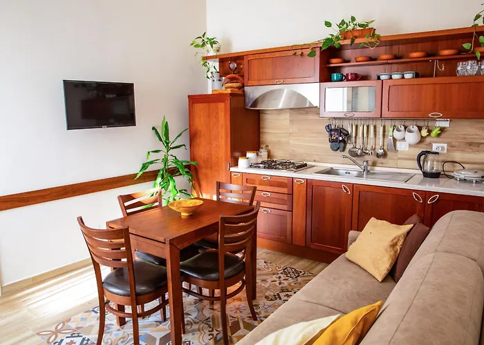Bed & Breakfast Borgo Angioino Naples